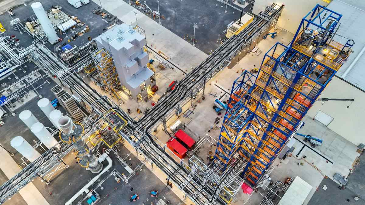 Sila, EV Pazarındaki Yavaşlamaya Rağmen 300 Milyon Dolar Yatırım Alarak Batarya Malzemeleri Üretimini Genişletiyor