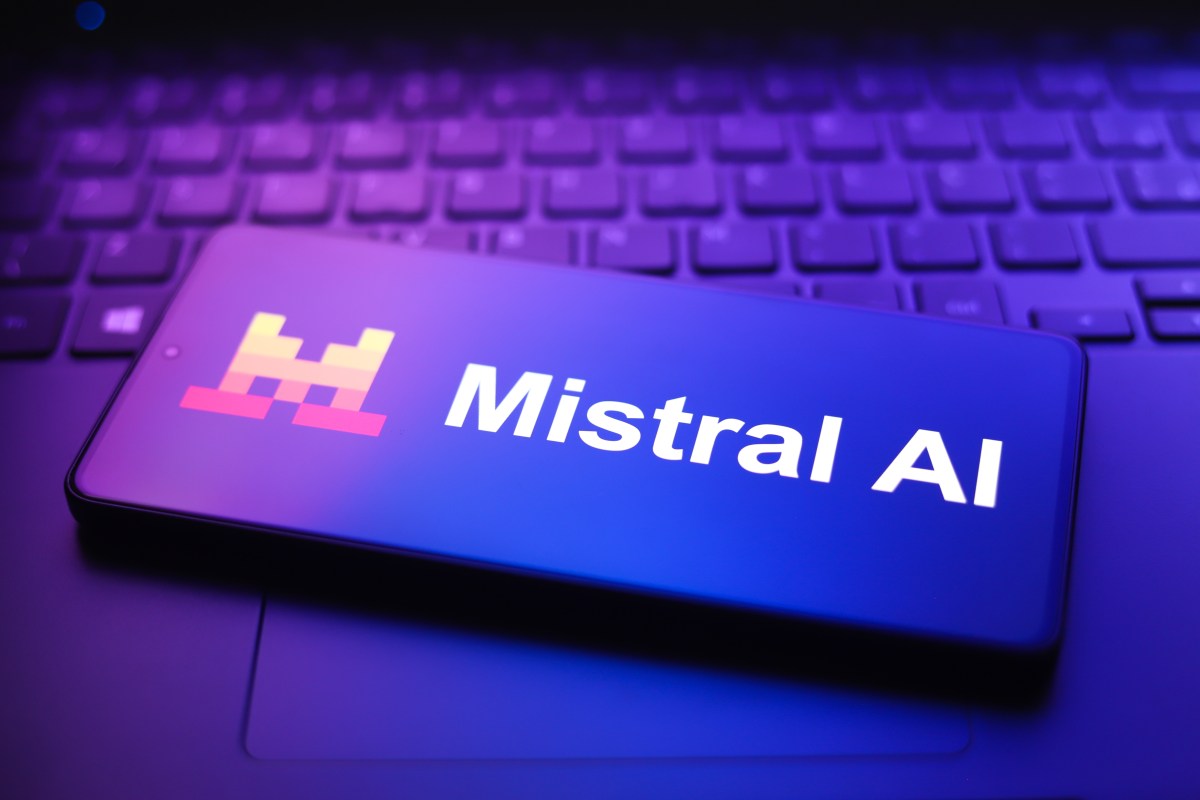 Mistral'dan Devrim Niteliğinde Açık Kaynak Konuşma Üretimi Modeli: Akıllı Saatlere Kadar İniyor!