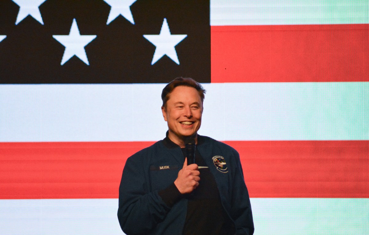 Elon Musk'tan Dev Hamle: SpaceX ve Tesla İçin Çip Üretimine Başlıyor
