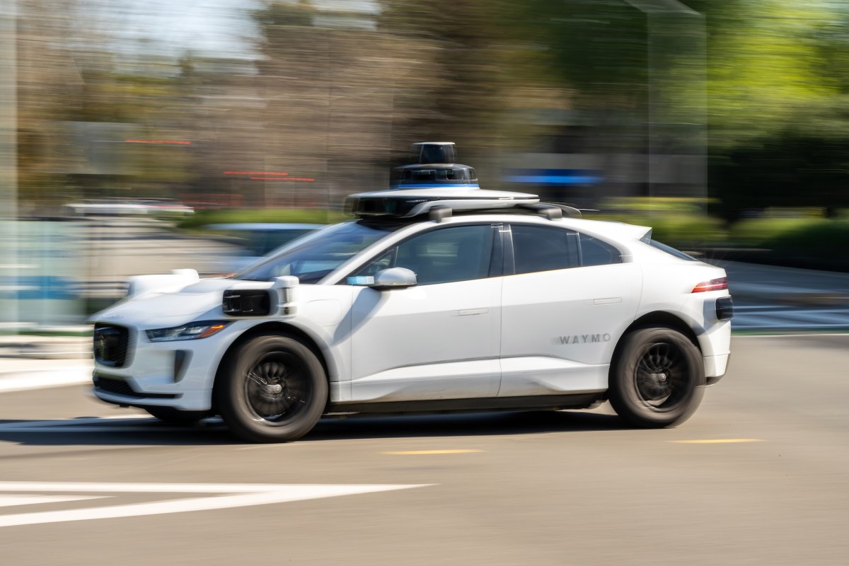 Waymo Otonom Taksi Aracı: İnşaat Bölgelerine Girmesini Önlemek İçin 4.000'den Fazla Araç Geri Çağrılıyor