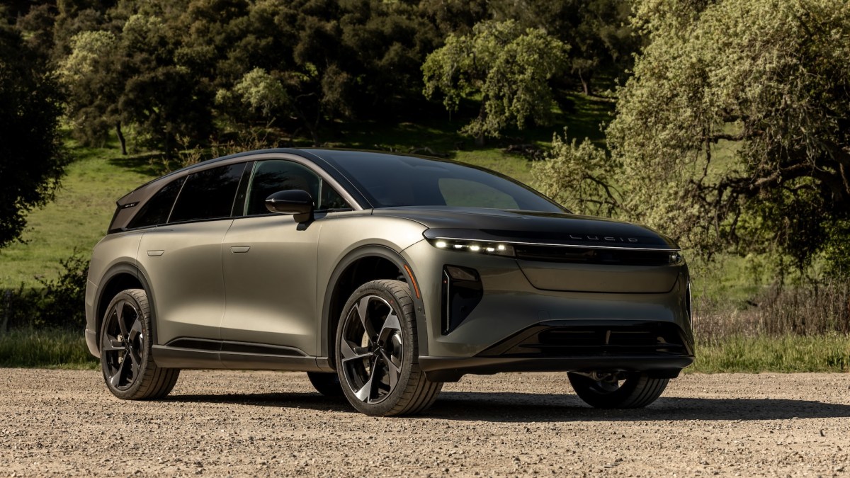 Lucid Motors'tan Kritik Yönetici Ayrılışı: Yeni CEO Döneminde Yaşanan Değişimler