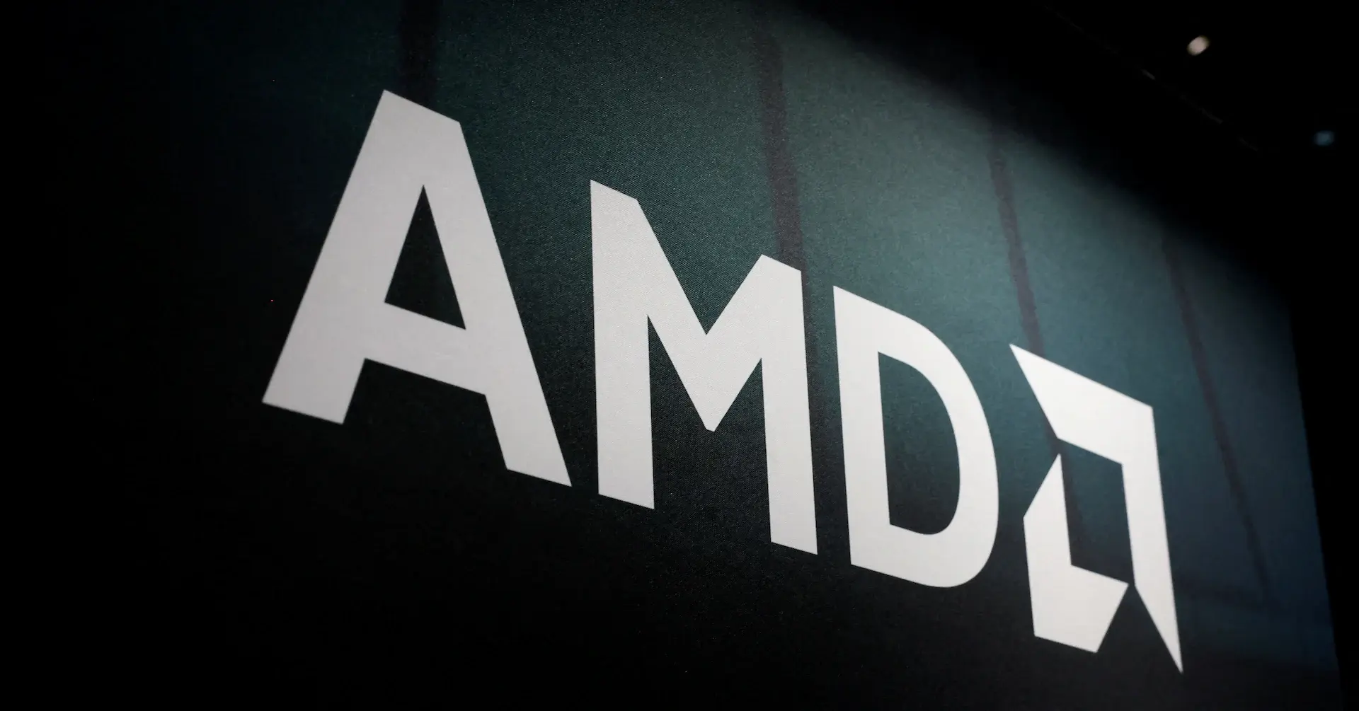 AMD Helios AI Sunucuları: Üretime Geçiş ve OpenAI Entegrasyonu